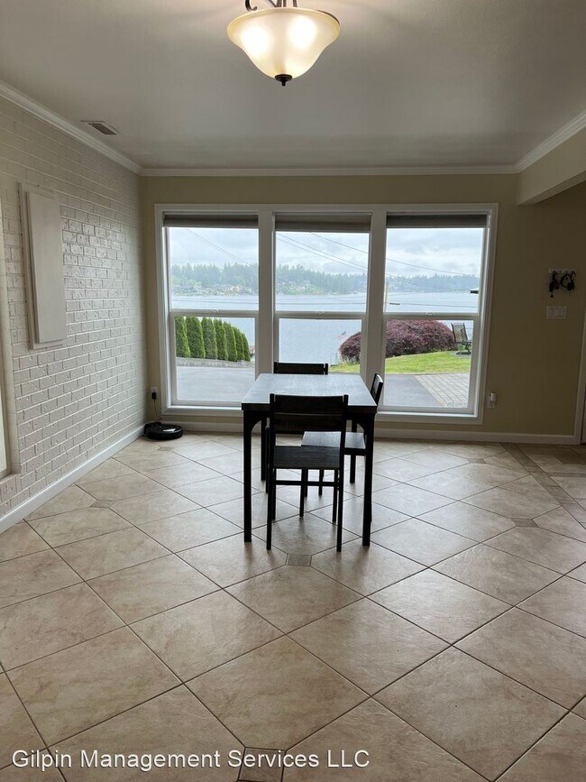 Foto del edificio - 3 br, 2 bath House - 11411 N Lakeshore Drive