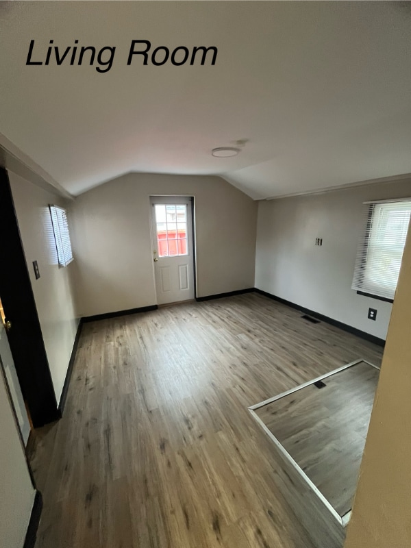 Foto del edificio - 2201 Station Rd