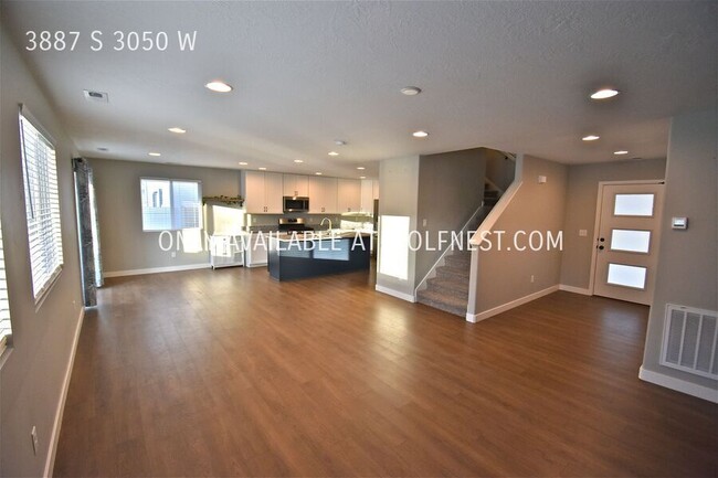 Foto del edificio - Gorgeous 3 Bed West Haven Home! No Deposit...