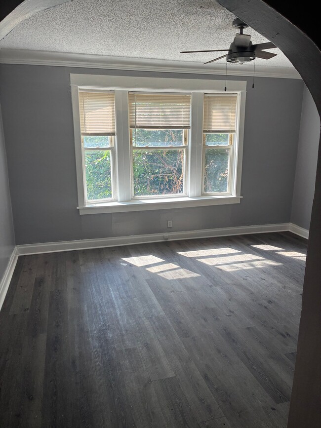 Photo - 7547 S Union Ave (Chicago, IL) Apartment