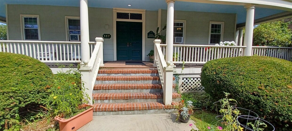 Building Photo - 117 Fire Island Ave