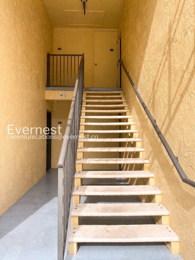 Foto del edificio - 4455 38th Terrace N