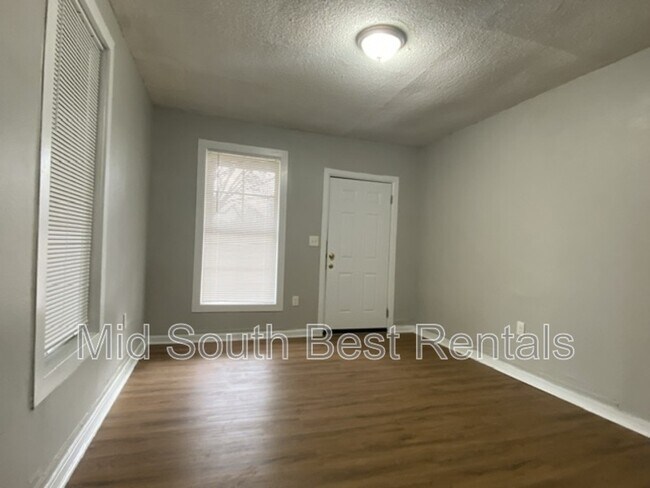 Building Photo - 2100 Stovall Ave
