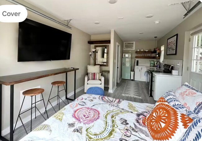 Foto del edificio - 5920 Rosslyn Ave