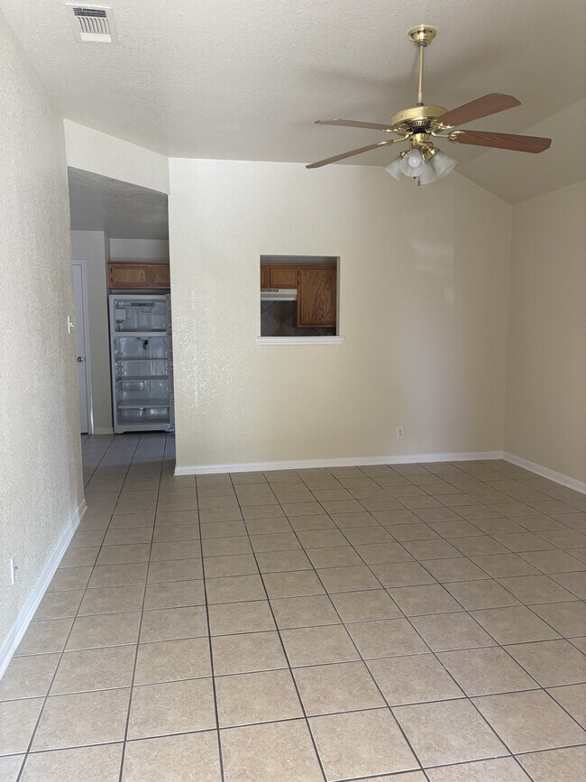 Foto del edificio - 1313 Cinch Dr