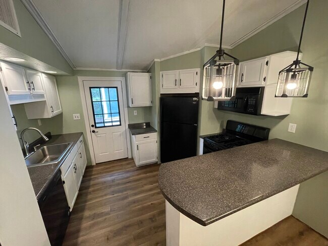 Foto del edificio - 6193 166th St