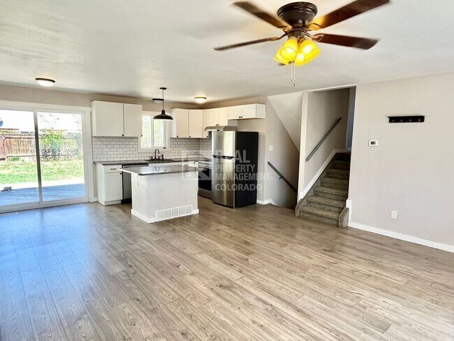 Foto del edificio - 7402 Treasure Trail Cir