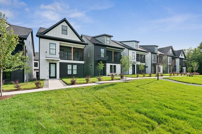 Building Photo - 335 Sophia Rain Dr