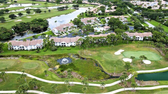 Building Photo - 305 Ryder Cup Cir