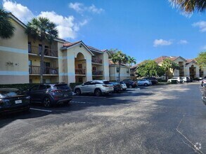 Building Photo - 7630 Westwood Dr