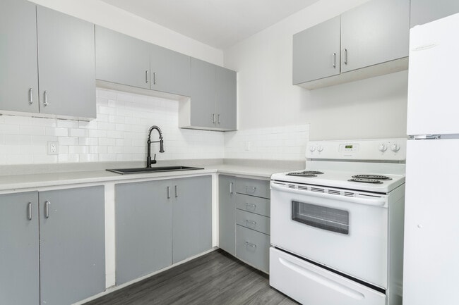 Photo du bâtiment - 507 Balmoral Dr