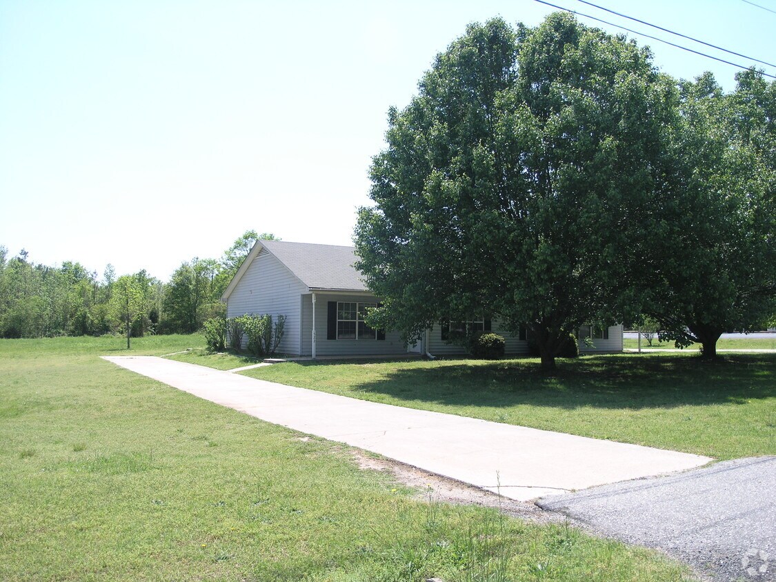 522 Simpson Rd, Anderson, SC 29621 Apartments in Anderson, SC