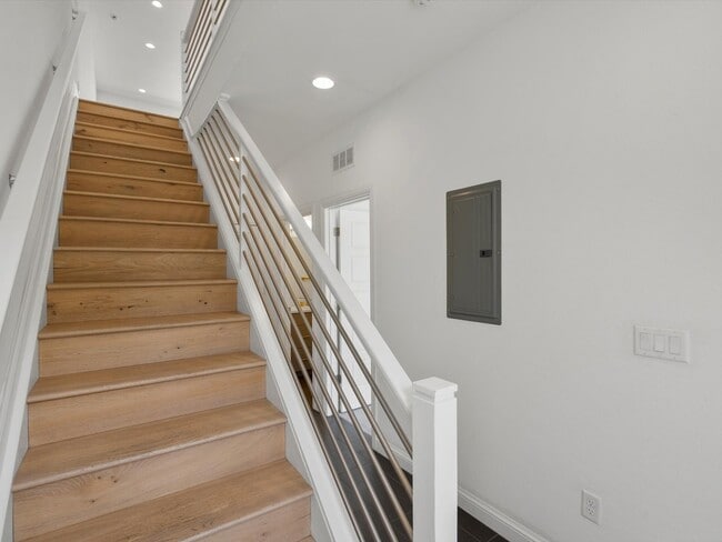 Floor 1 - 73 W 10th Ave