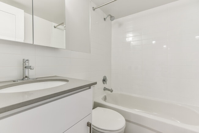 Building Photo - Prince Arthur