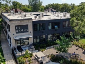 Building Photo - 40 Hague St