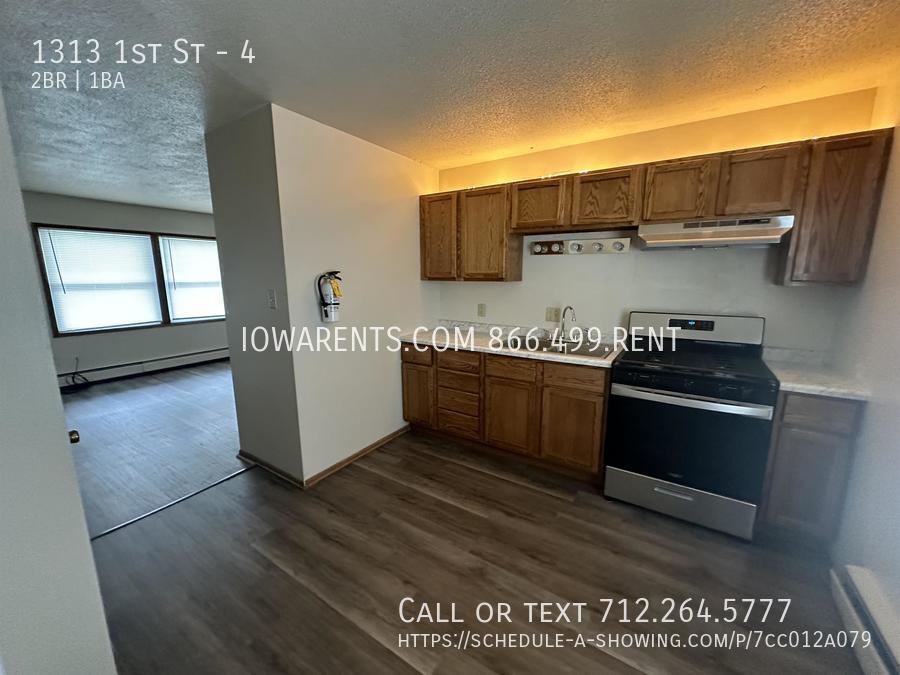Primary Photo - 1313 1st Ave