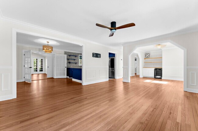 Foto del edificio - 774 Creekside Dr