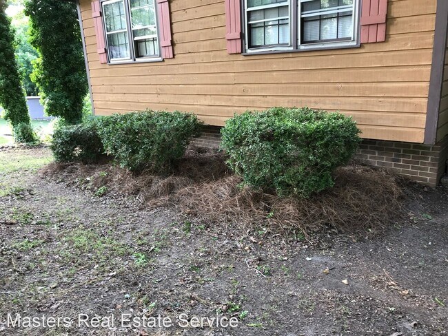 Building Photo - 3 br, 2 bath House - 208 Gower Circle