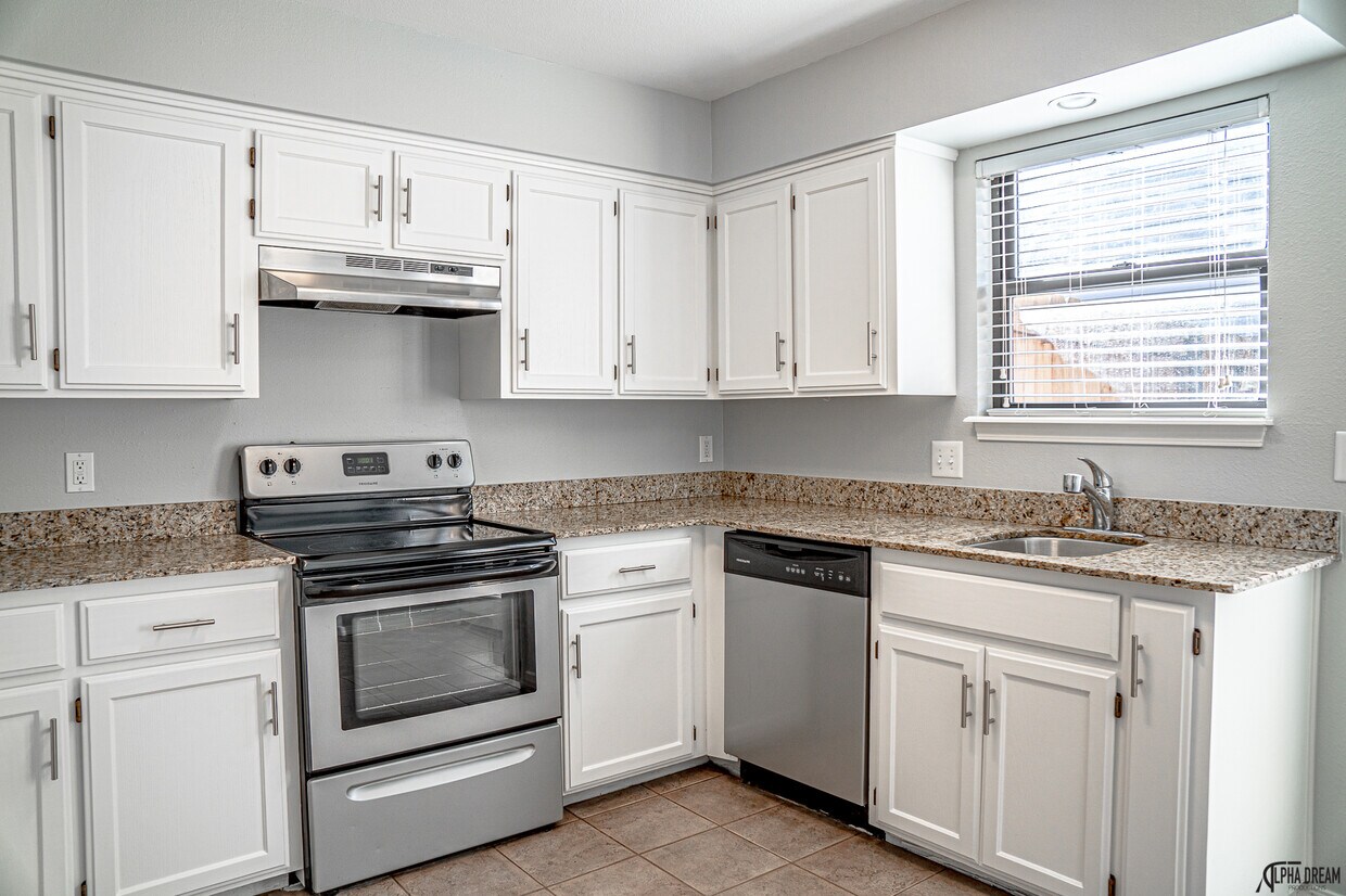 Foto principal - 1370 Oakland Ave