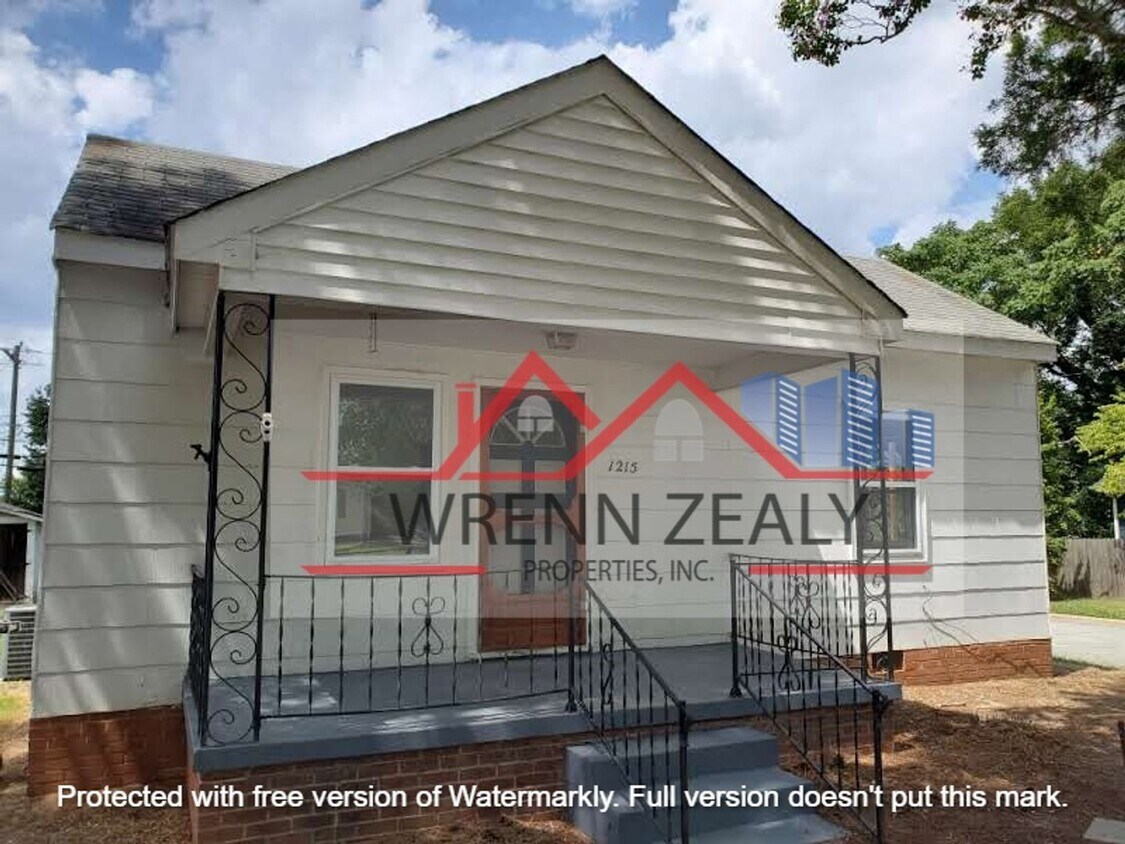Primary Photo - 3 Bedroom 1 Bathroom House
