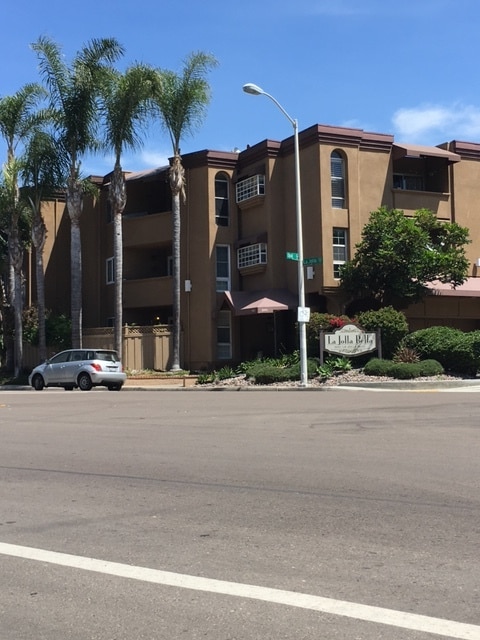 Building Photo - 5051 La Jolla Blvd