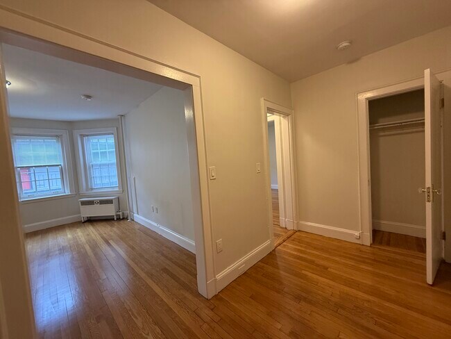 Foto del edificio - 360 Harvard St