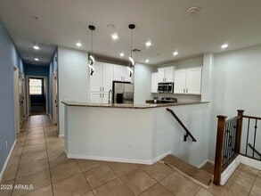 Building Photo - 4719 E Thunderheart Trail