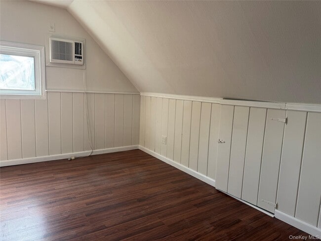 Building Photo - 6 Wishing Ln