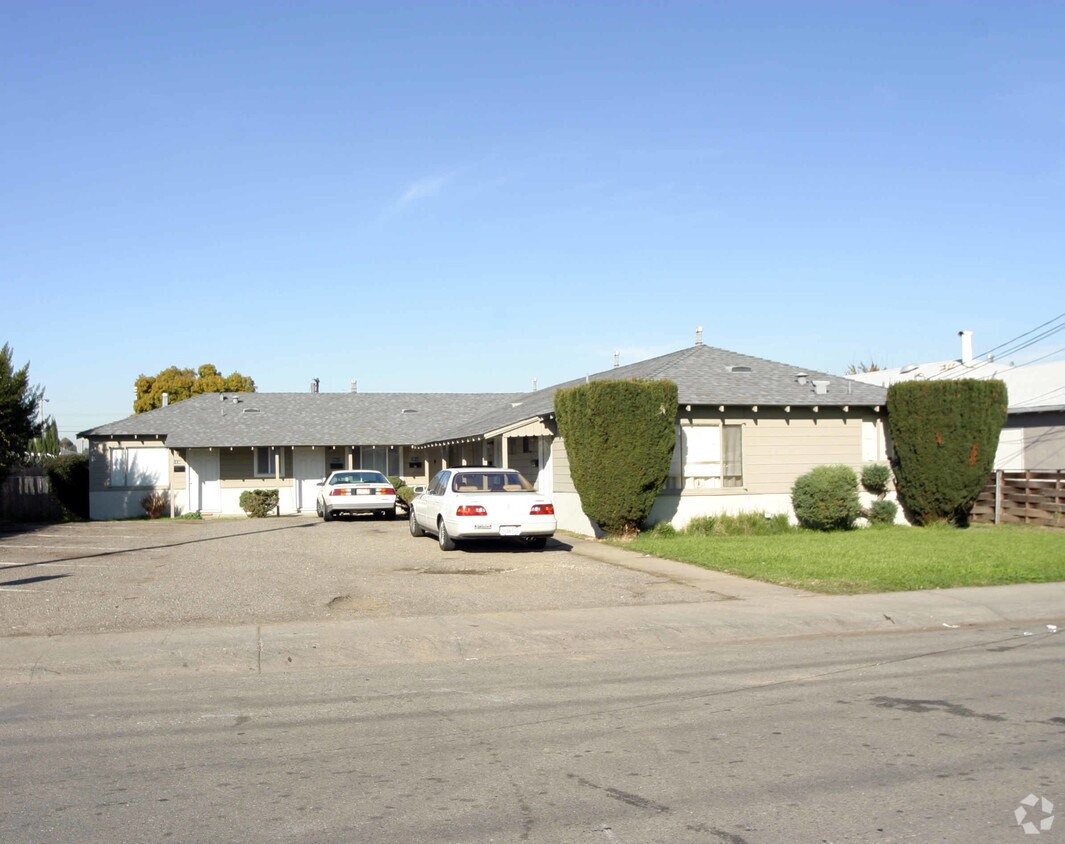 Foto del edificio - 1030 Gilbert St