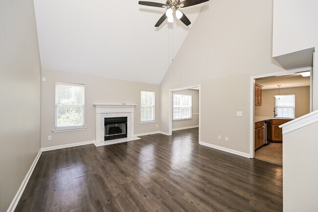 Foto del edificio - 1594 Laurel Ledge Dr