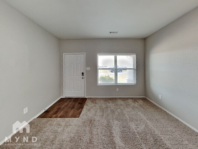 Foto del edificio - 12421 Solandra Cir