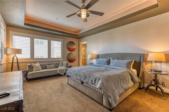 Building Photo - 9216 Tesoras Dr