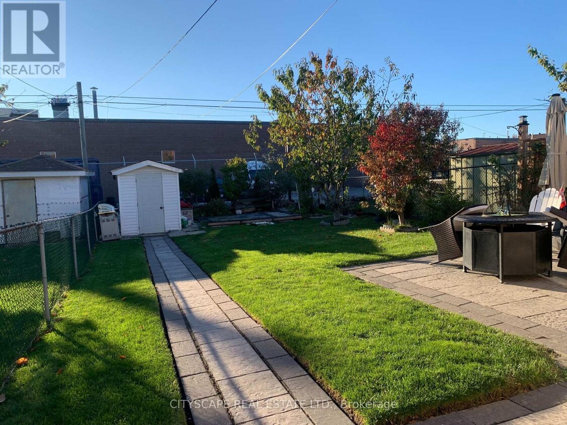 Photo principale - 120 Hullmar Dr