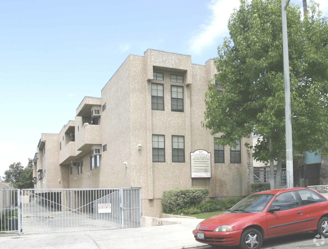 Building Photo - 917 Enterprise Ave