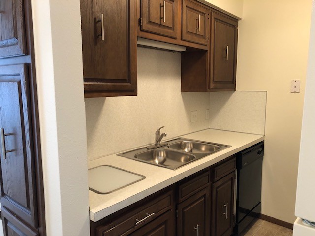 Foto principal - 5368 Monroe St