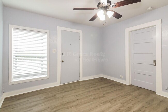 Foto del edificio - 724 Rocky Rdg