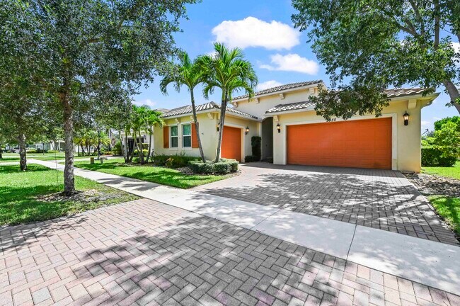Building Photo - 2350 Bellarosa Circle