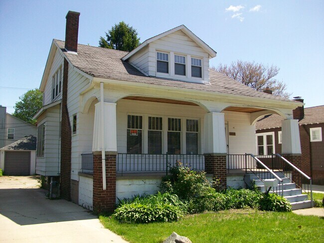 Vista de la casa - 3118 N Main St