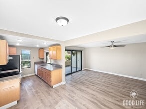 Building Photo - 7320 Park Ridge Blvd