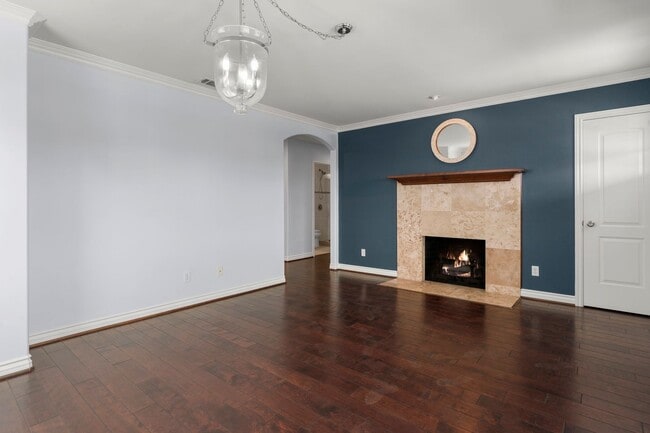 Foto del edificio - Crown Point 4Bed 3Bath (2 Primary suites) ...