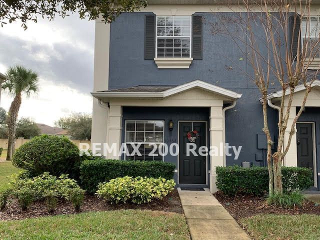 Foto principal - 2/2.5 in the Gated Community Victoria Pines