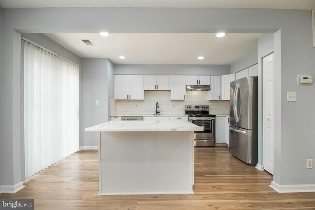 Foto del edificio - 11400 Appledowre Way