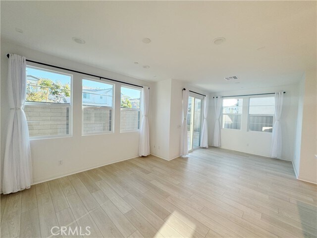 Building Photo - 347 Moonflower Rd