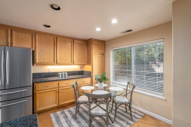 Foto del edificio - 2532 Tapestry Way