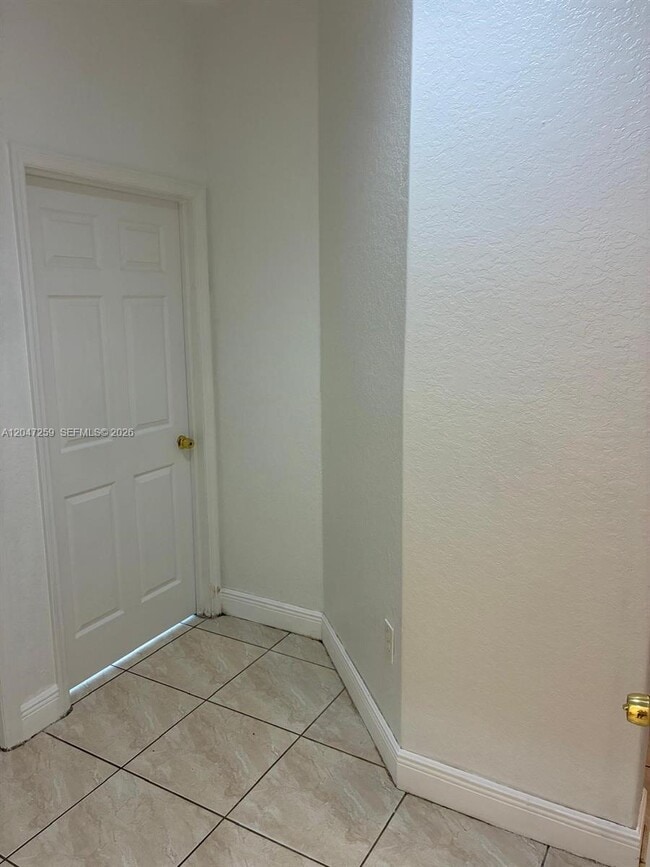 Building Photo - 10970 SW 237th Ln