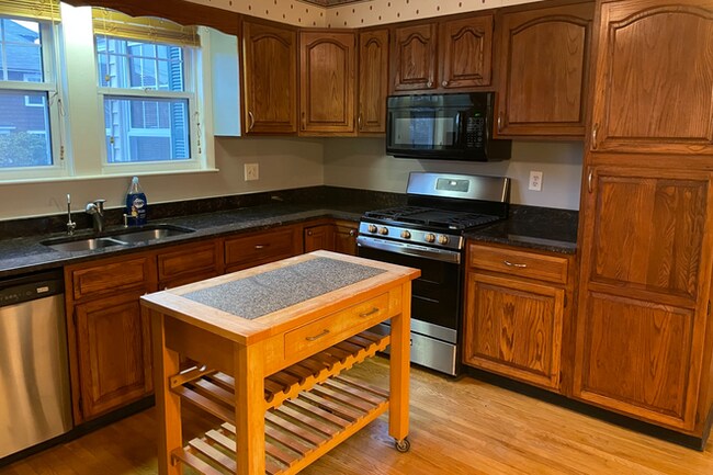 Foto del edificio - 100 Ridge St