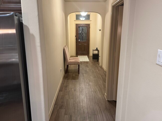 Foto del edificio - 1829 Lark Ln