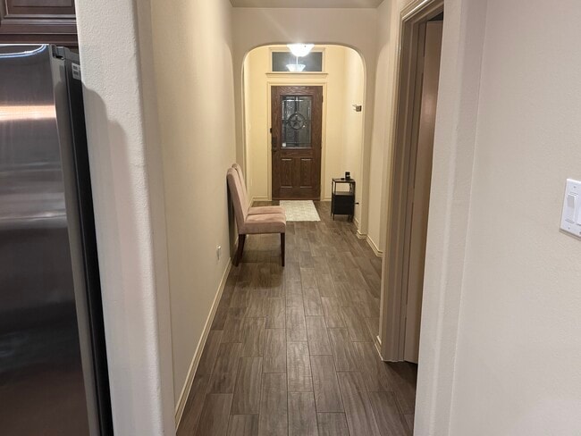 Building Photo - 1829 Lark Ln