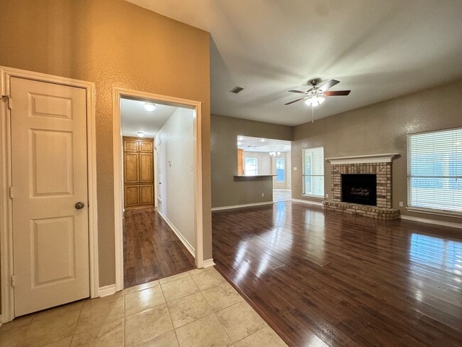 Foto del edificio - 11281 Grand Slam Dr