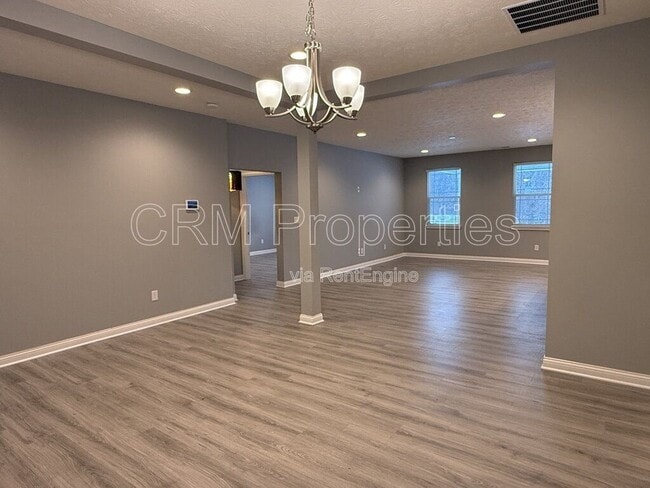 Building Photo - 6336 Filly Cir